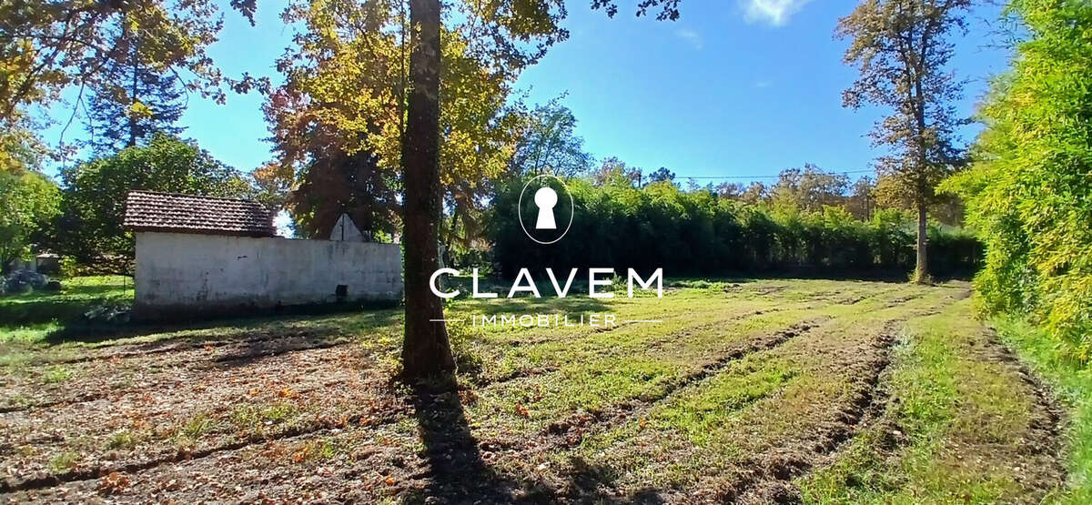 Terrain à SAINT-MARIENS