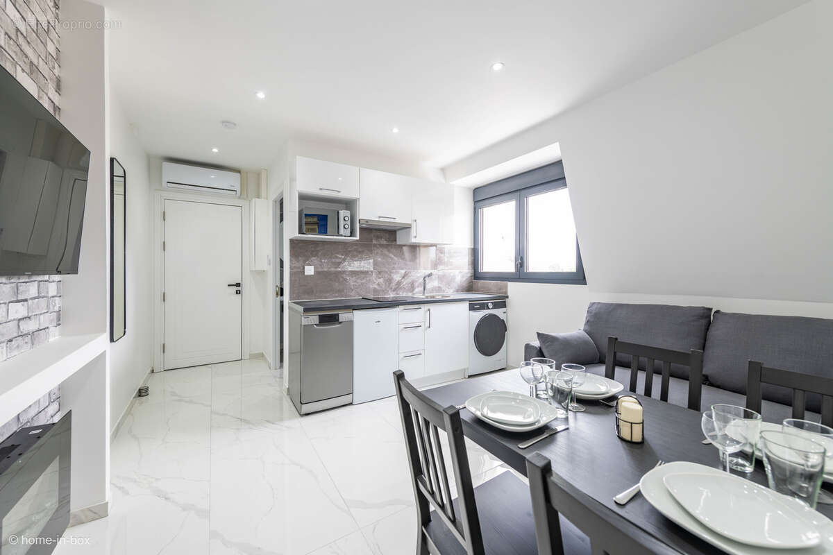 Appartement à PARAY-VIEILLE-POSTE