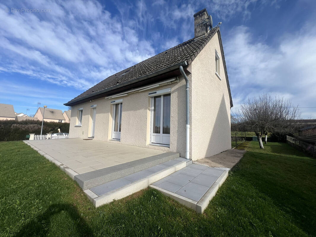 Photo 1 - Maison à CHAROLLES