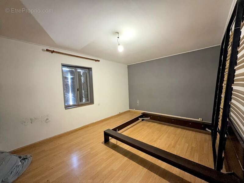VAUCONCOURT NERVEZAIN (70) -  Propriété à vendre 6 pièces - 4 chambres - photo 5