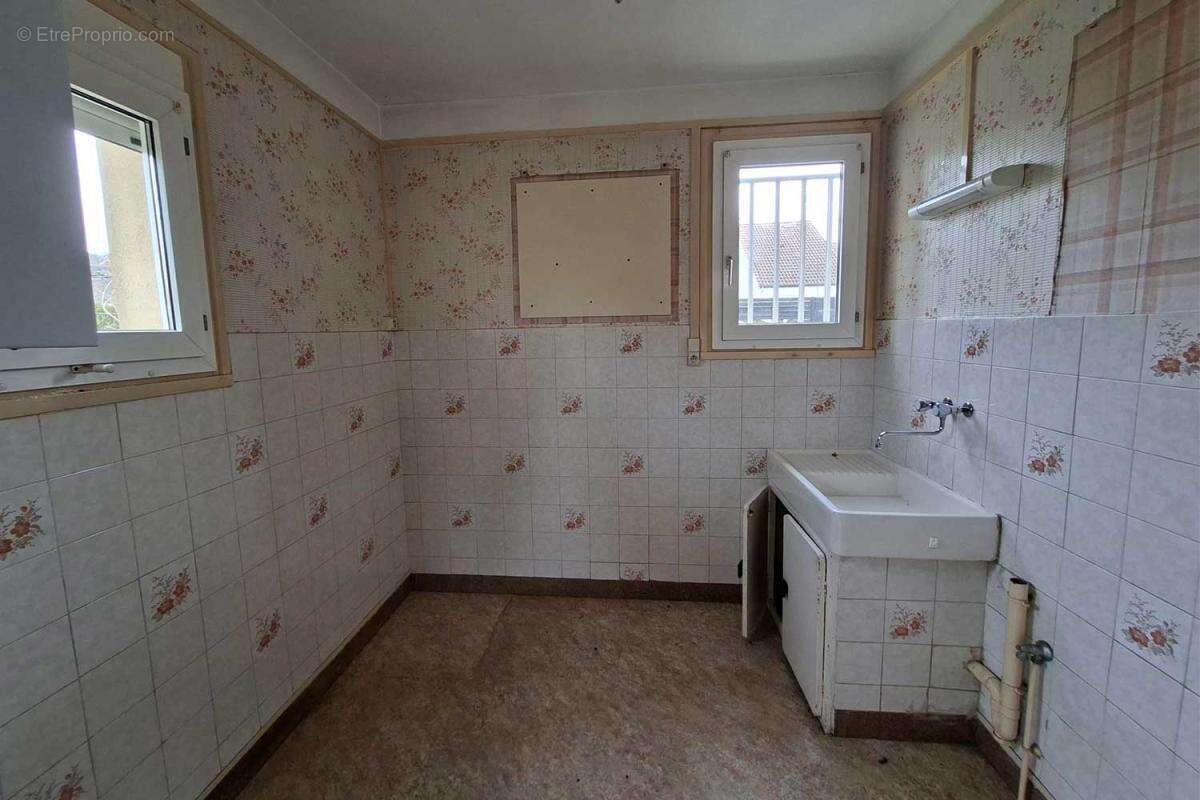 Maison à LE CREUSOT