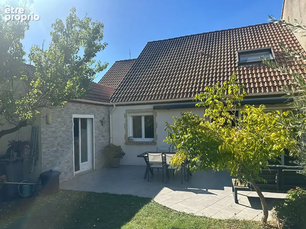 Photo Maison à Chambly au prix de 342 000€