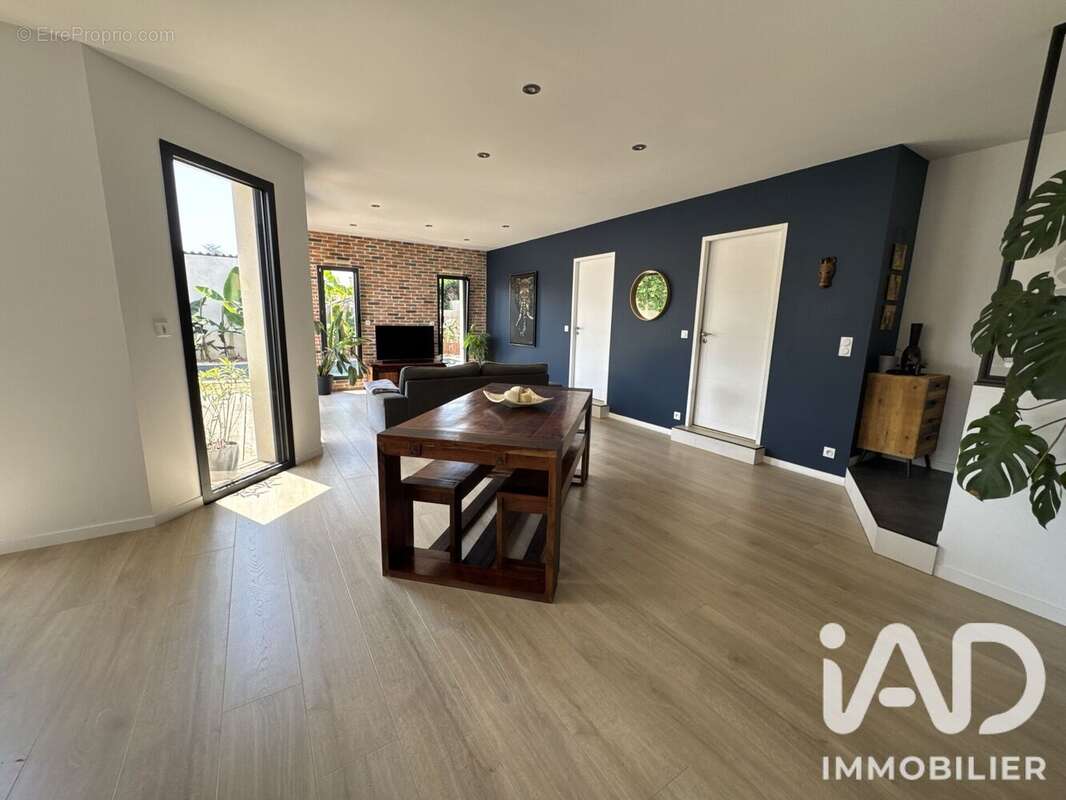 Maison 105 m² à Pont-Saint-Martin  - photo 2