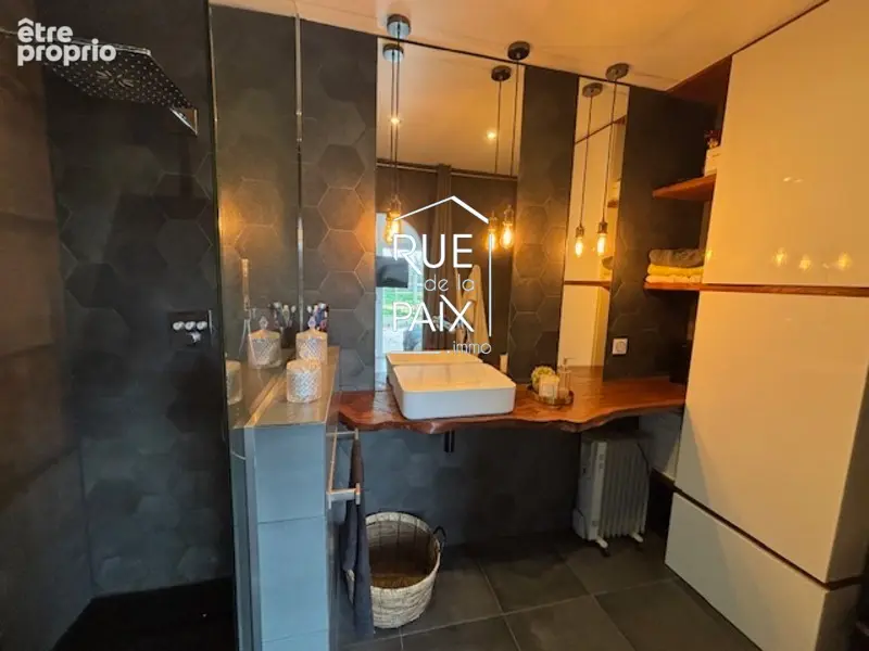 Maison de plain-pied de 128 m² située à Châtillon-sur-Thouet - photo 4