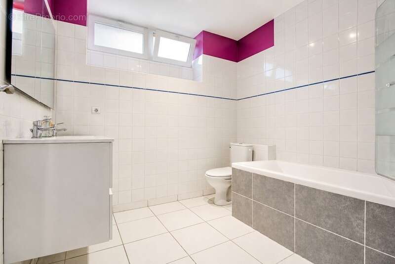 BIEN RARE A DOLE: maison bourgeoise aux volumes exceptionnels - photo 8