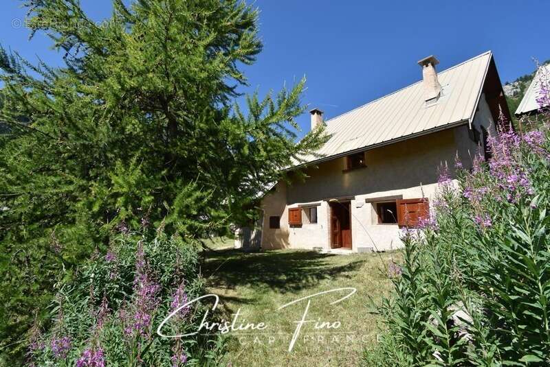 Maison à LA SALLE-LES-ALPES