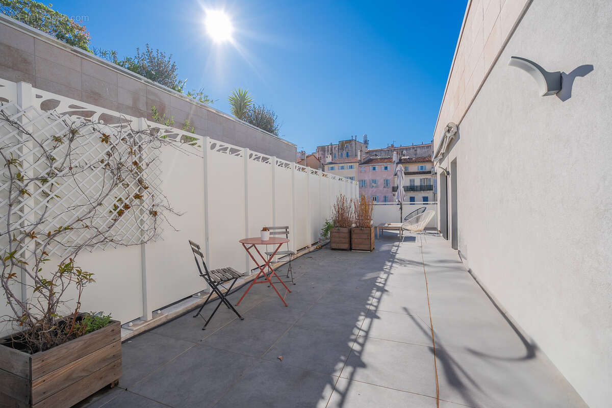 Appartement à MARSEILLE-7E