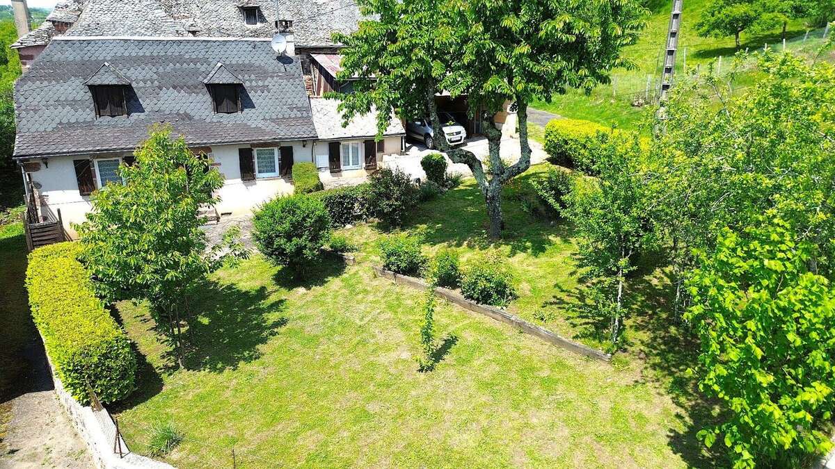 Maison T3 Villecomtal + terrain plat de 410 m² - photo 2