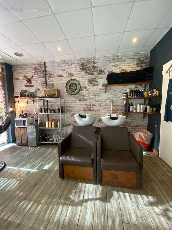 Commerce à CARNOUX-EN-PROVENCE