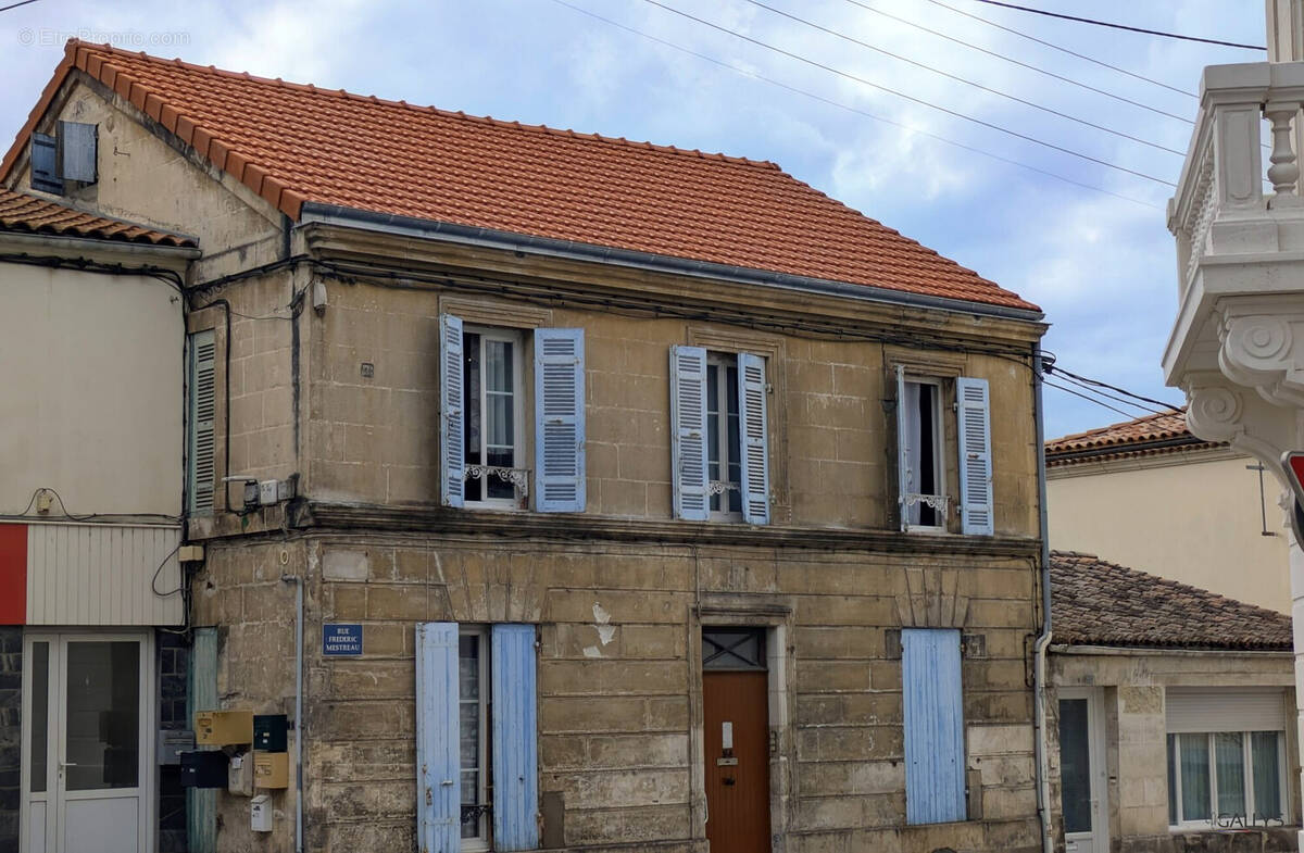 Appartement à SAINTES