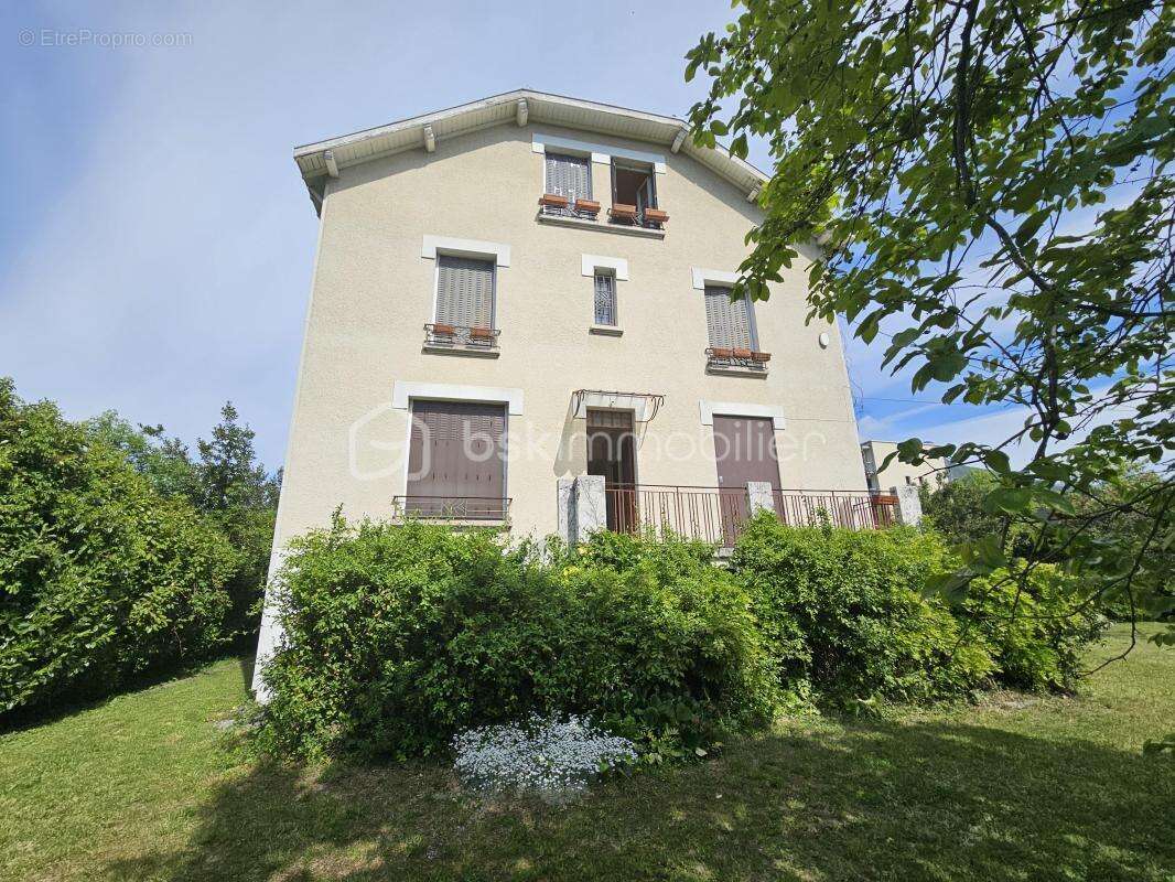 Maison à FONTAINE