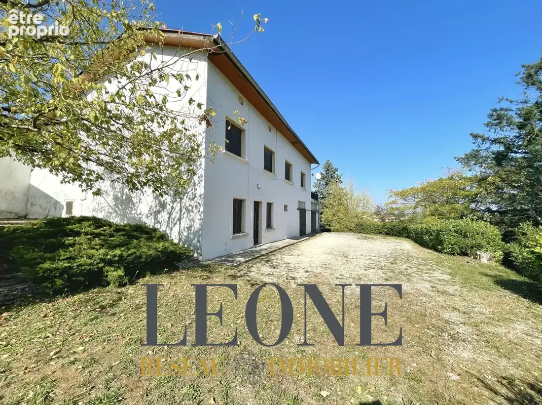 Vienne - Maison 181m2 - Parcelle de 4267m2 - photo 1