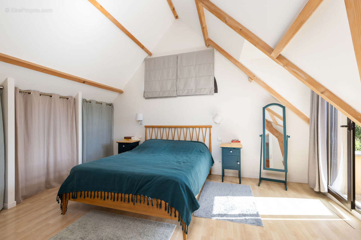 Maison à SAINT-CYR-L'ECOLE