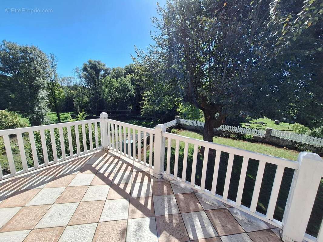 Maison à SAINT-CLAUD