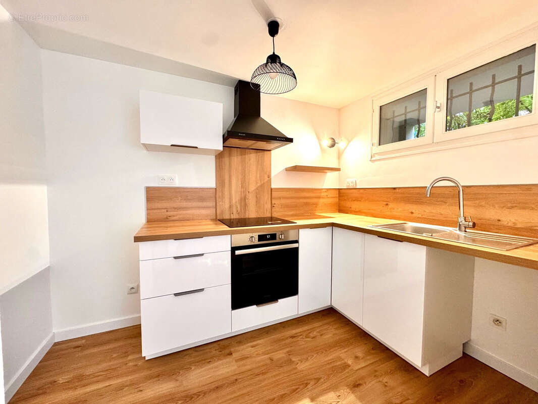 Appartement à EGUILLES