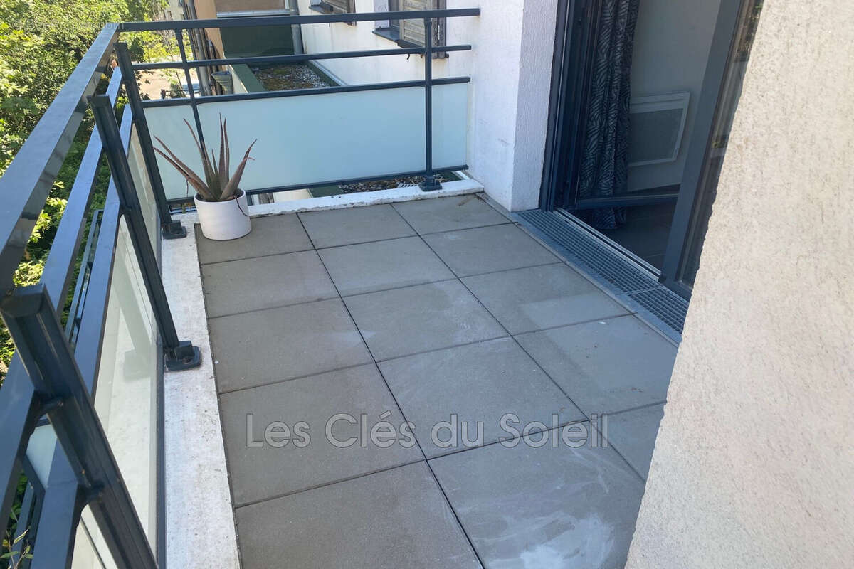 Appartement à HYERES
