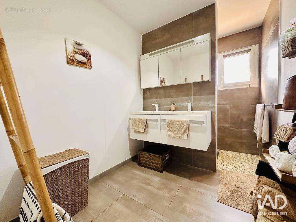 Photo 9 - Maison à VILLEMOUSTAUSSOU