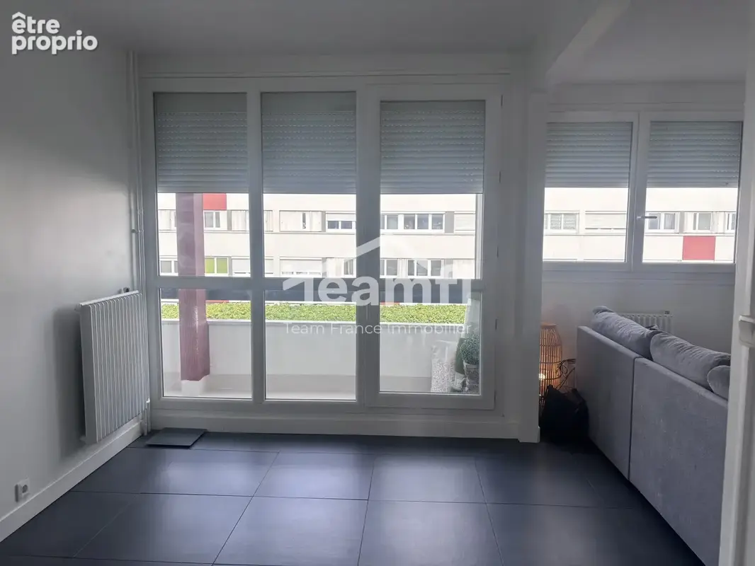 Appartement 75 m² à Fleury-Les-Aubrais  - photo 9