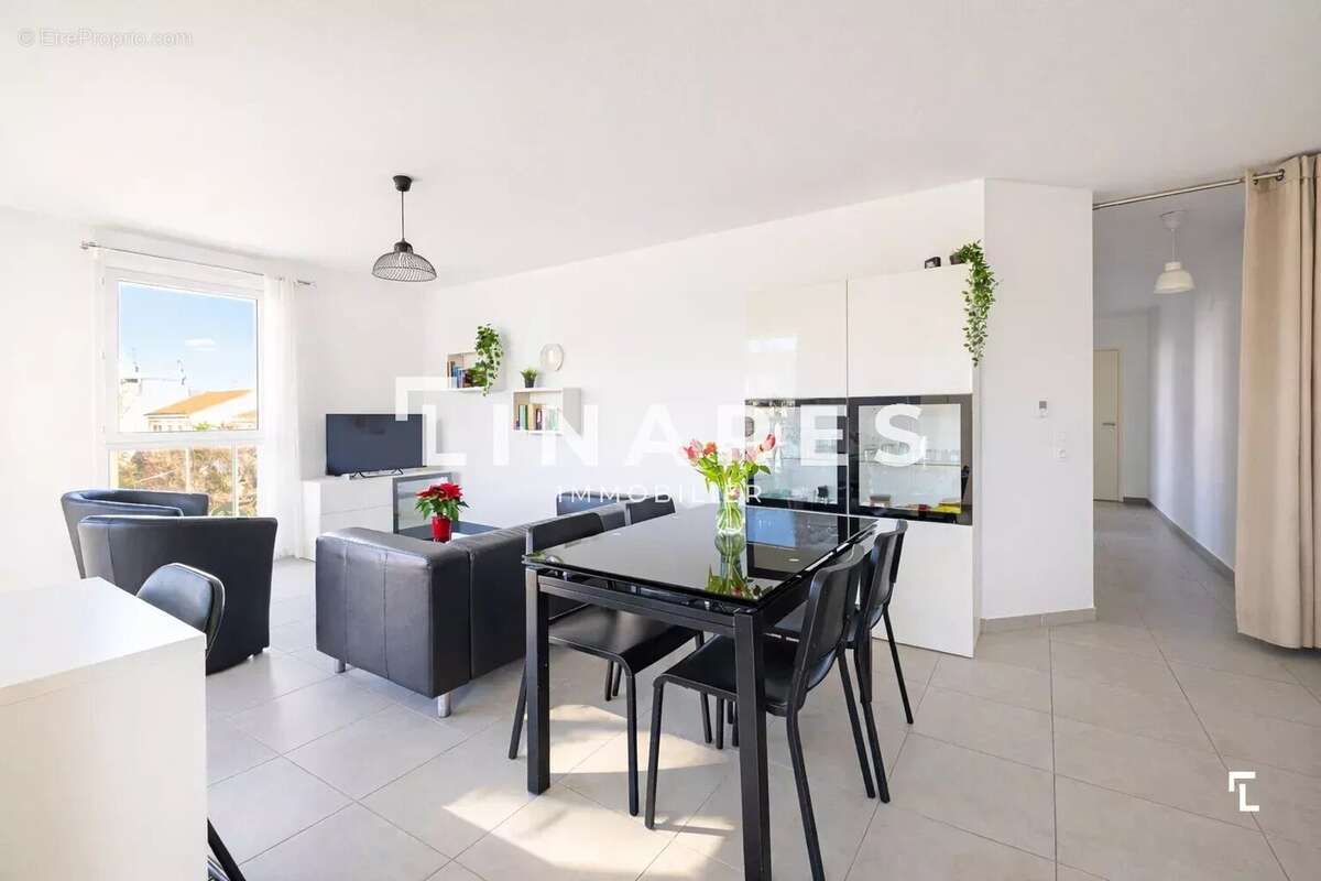Appartement à MARSEILLE-9E