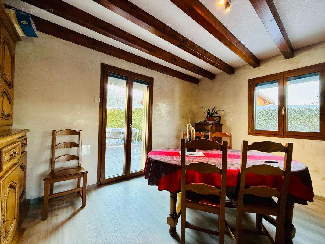 Maison à PONTARLIER