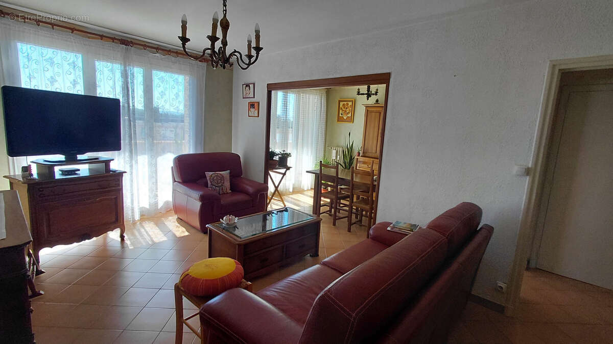 Appartement F4 - photo 3