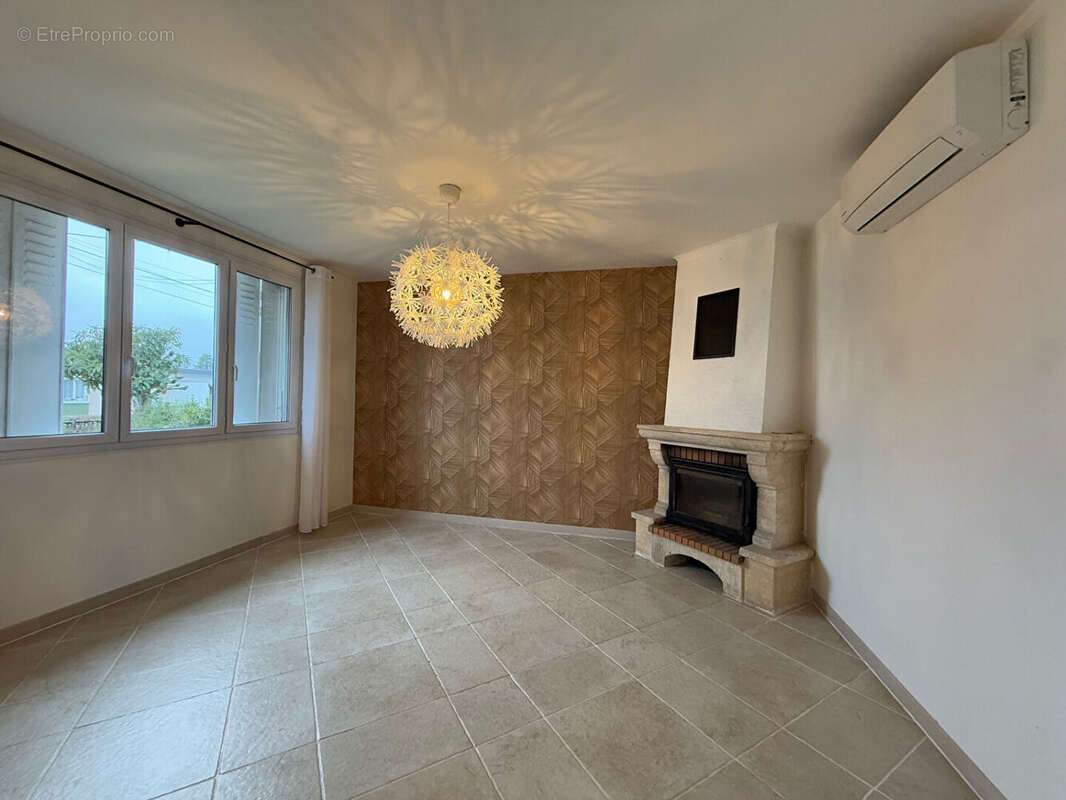 Maison à SAINT-GERMAIN-DU-PUY