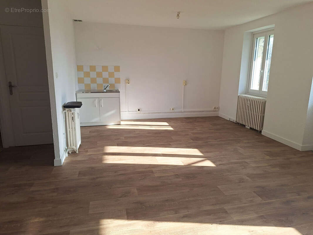 Appartement à VILLETTE-LES-DOLE