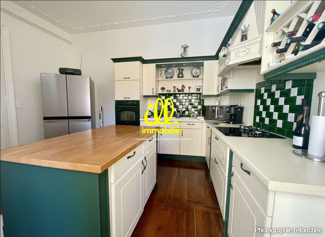 Appartement 176 m² à Charleville-Mezieres  - photo 7