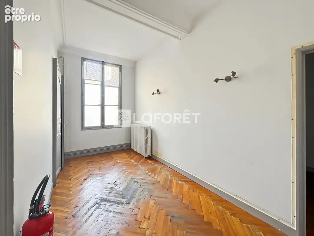 Local professionnel - 4 Bureaux 96.50 m² - photo 6