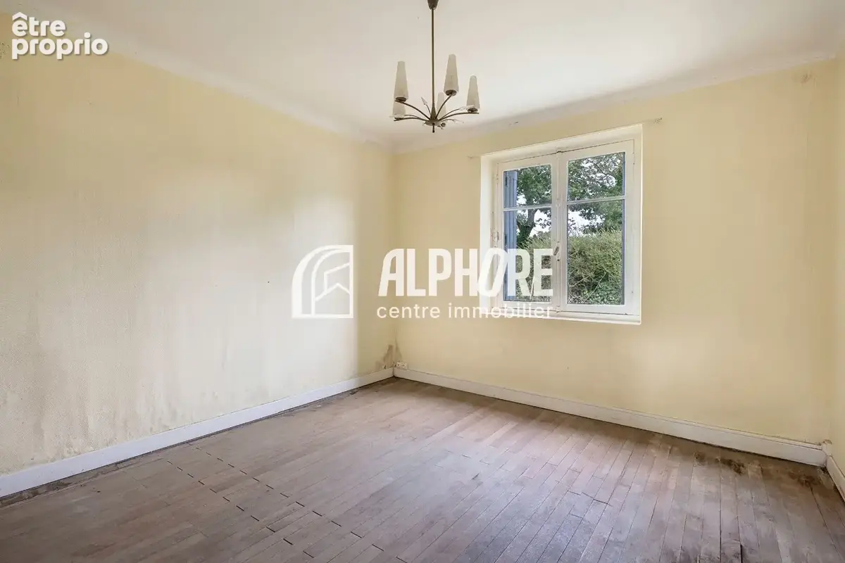 EXCLUSIVITÉ Alphore ImmobilierLA BAULE-ESCOUBLAC  Maison en pierre 3 pièces de 84 m² brut à aménager sur un terrain de 1990 m² - photo 4