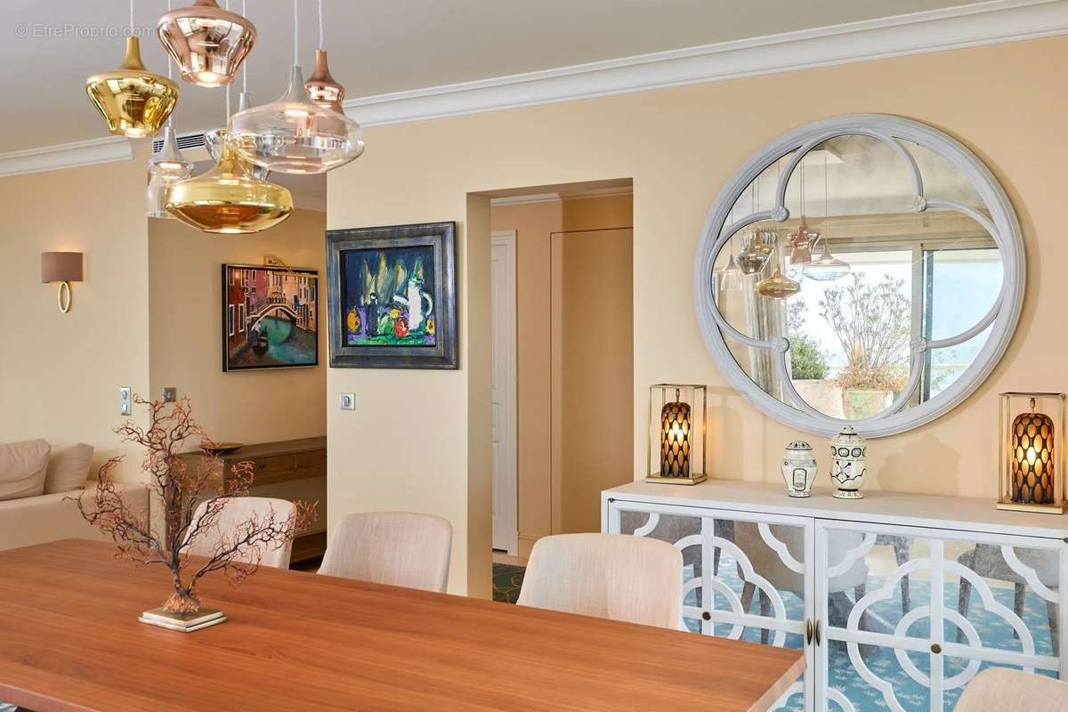 Appartement à VILLENEUVE-LOUBET