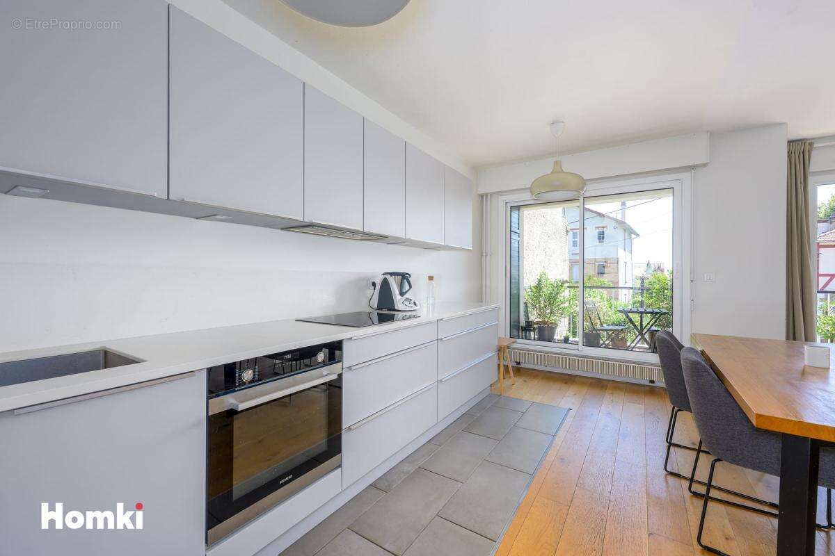 Appartement T3 de 81 m2 à Châtillon 92320, Rue du Plateau - photo 4