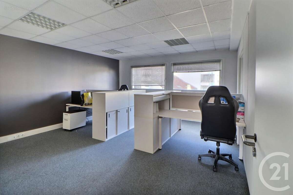 Autre à AULNAY-SOUS-BOIS