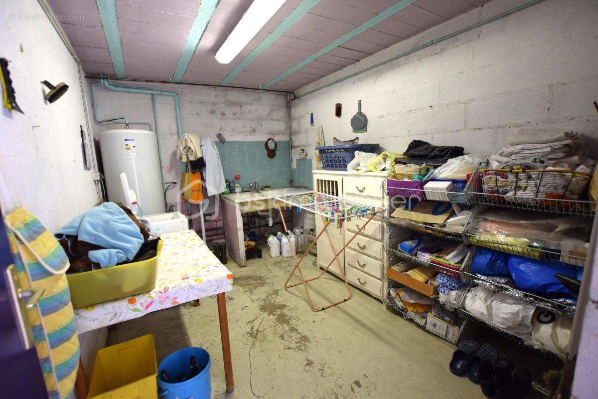 Maison à CRECY-LA-CHAPELLE