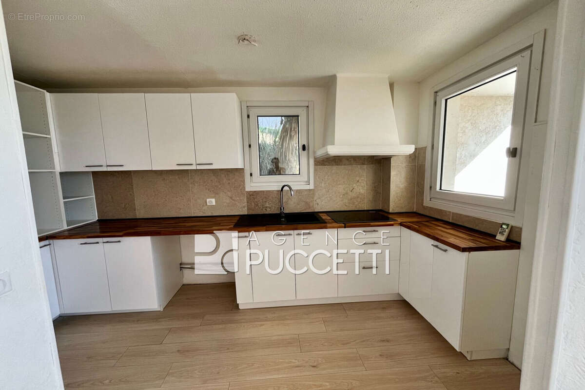 Appartement à VENCE