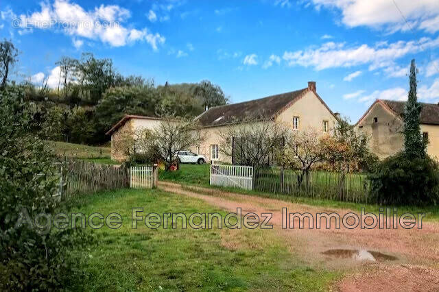 Maison à SEMUR-EN-BRIONNAIS