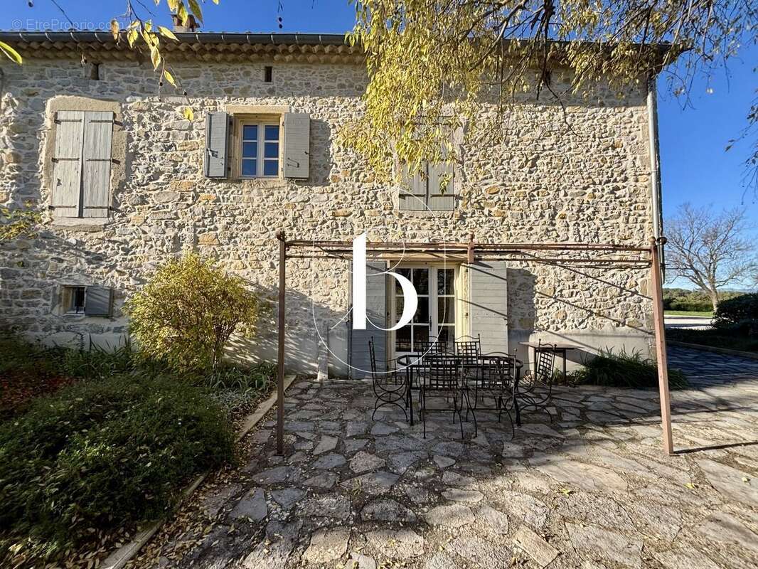 Maison à SAINT-THEODORIT