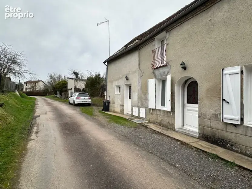 Maison à SAINT-AMAND-EN-PUISAYE