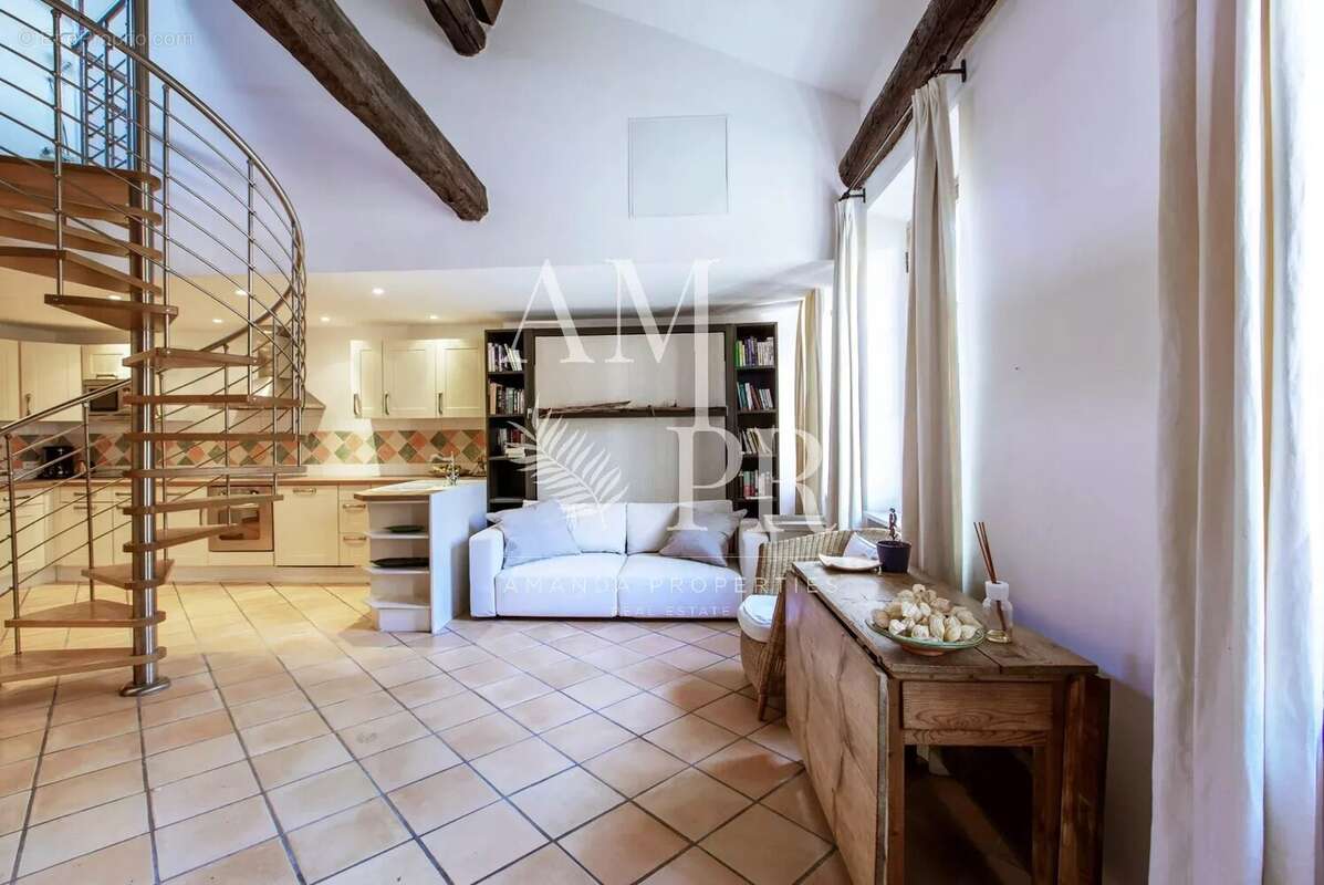 Appartement à VILLEFRANCHE-SUR-MER
