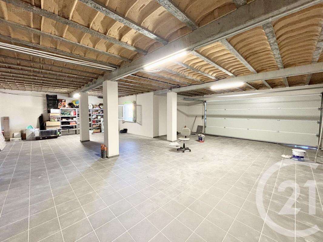 Maison 197 m² à Panazol  - photo 23