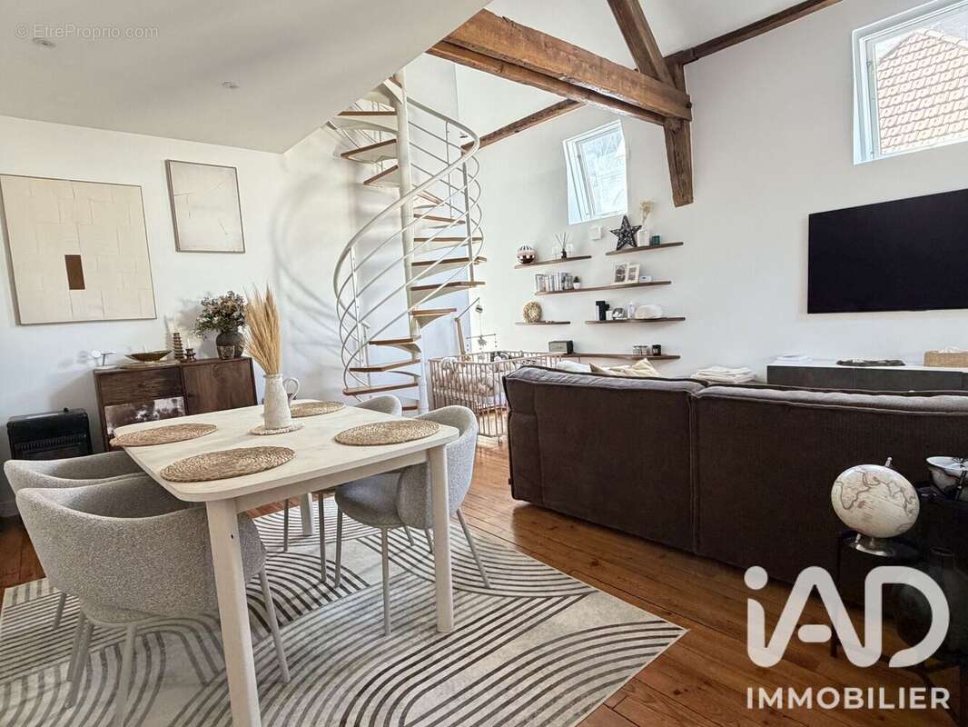 Photo 4 - Appartement à COMPIEGNE