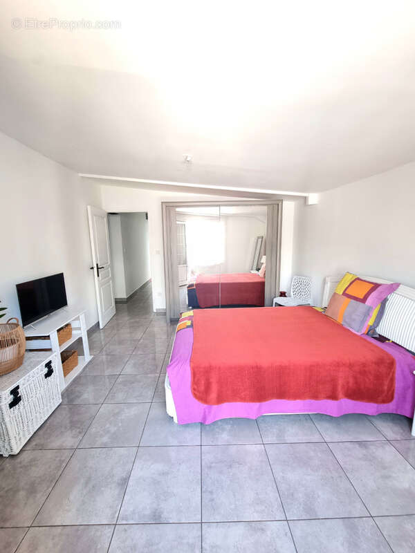 Maison à SAINTE-SUZANNE