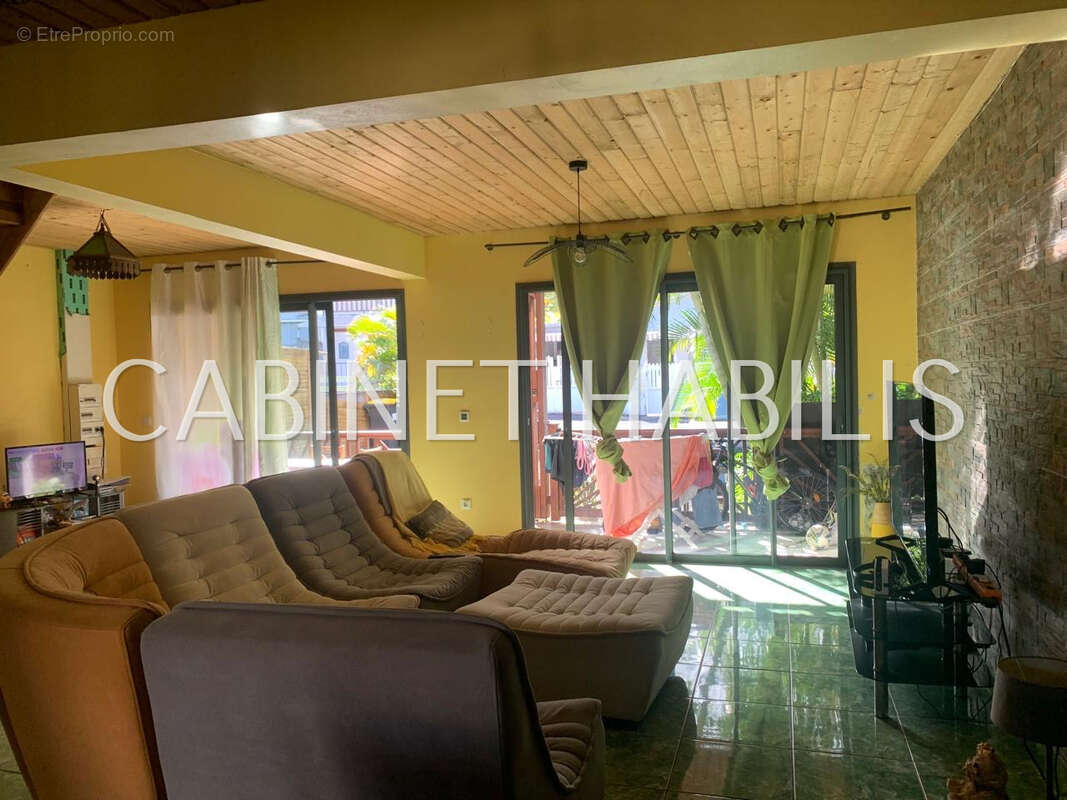 Maison à SAINT-PHILIPPE