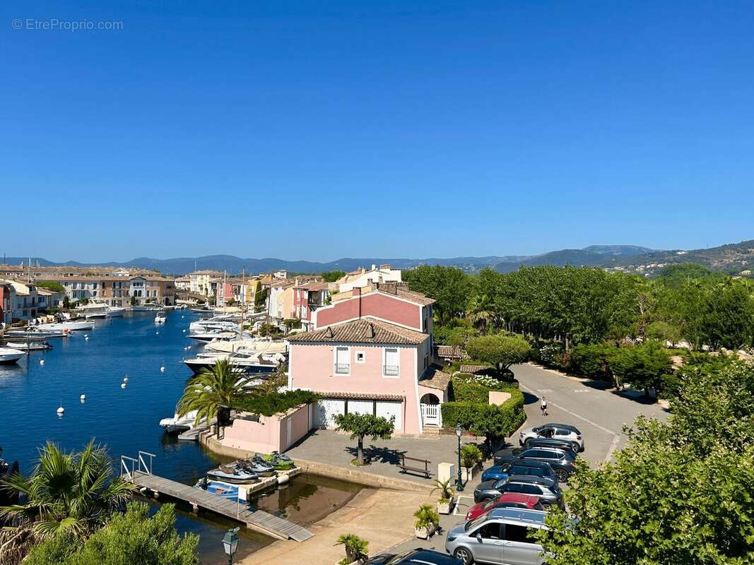 Appartement à GRIMAUD