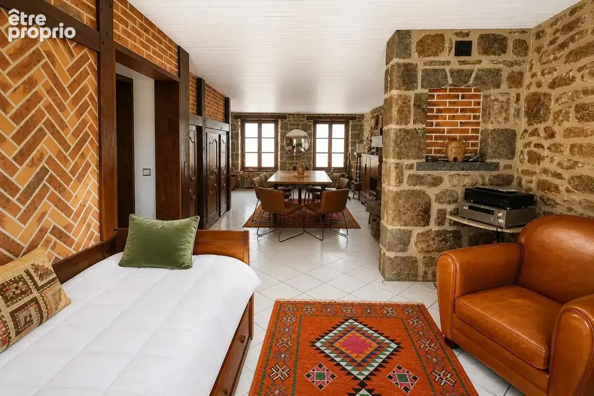 Maison de 4 pièces de 185 m² à Bellegarde-en-Marche - photo 2