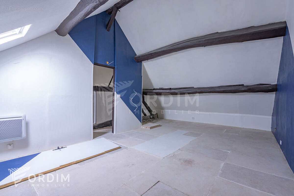 Maison à ETAIS-LA-SAUVIN