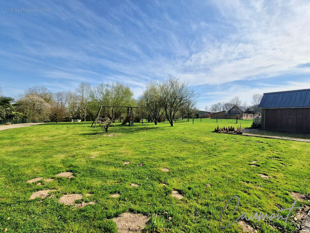 Maison à BAONS-LE-COMTE