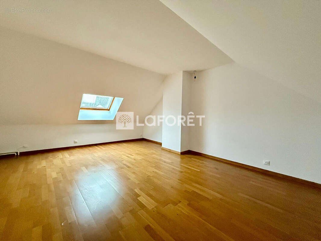 Maison à MILLY-LA-FORET