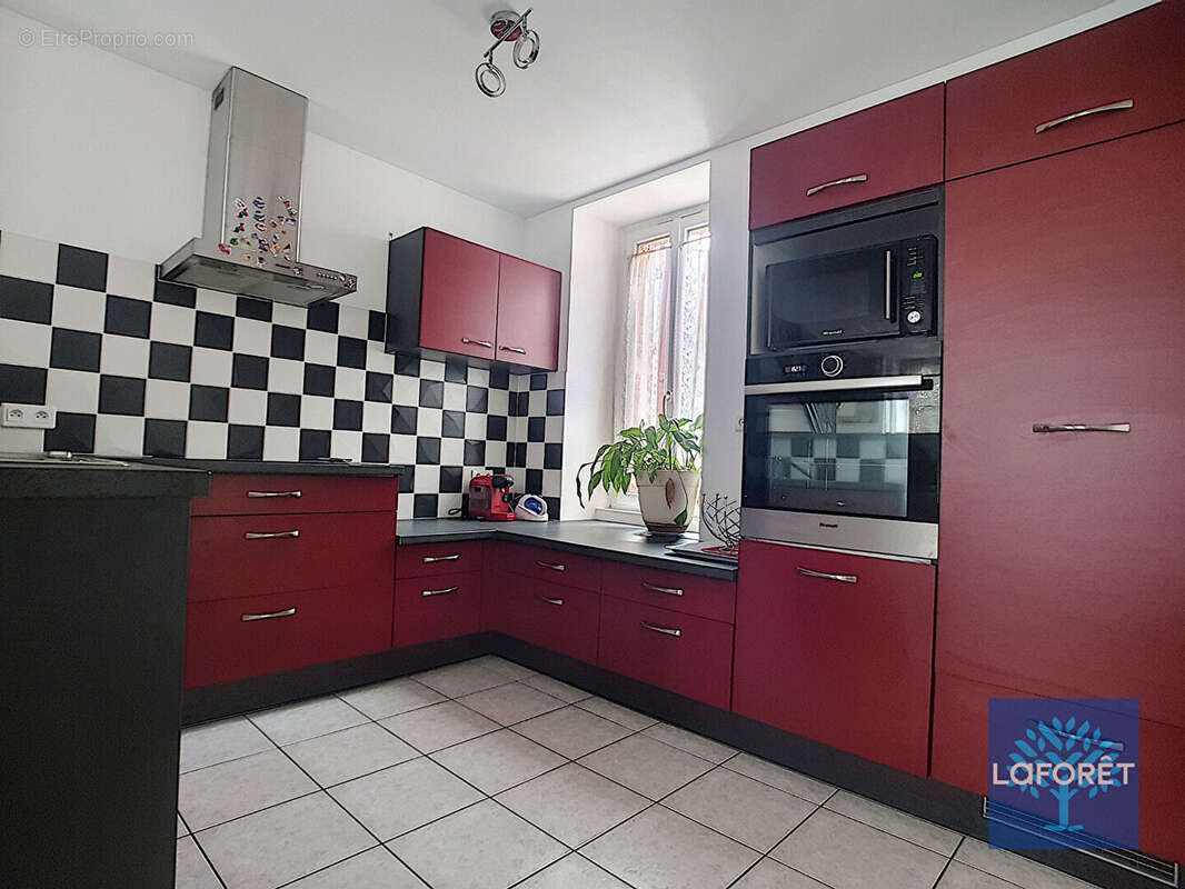 Maison Bourg St Florent Des Bois 5 pièces - photo 9