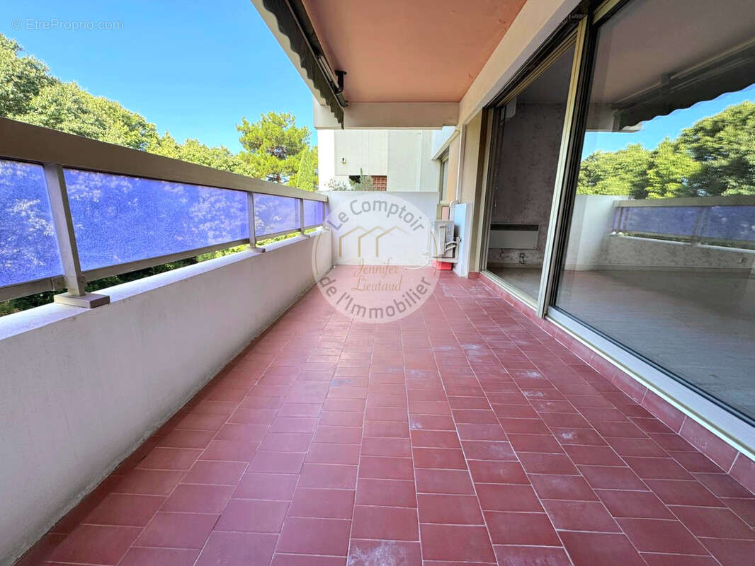 Appartement à MARSEILLE-9E